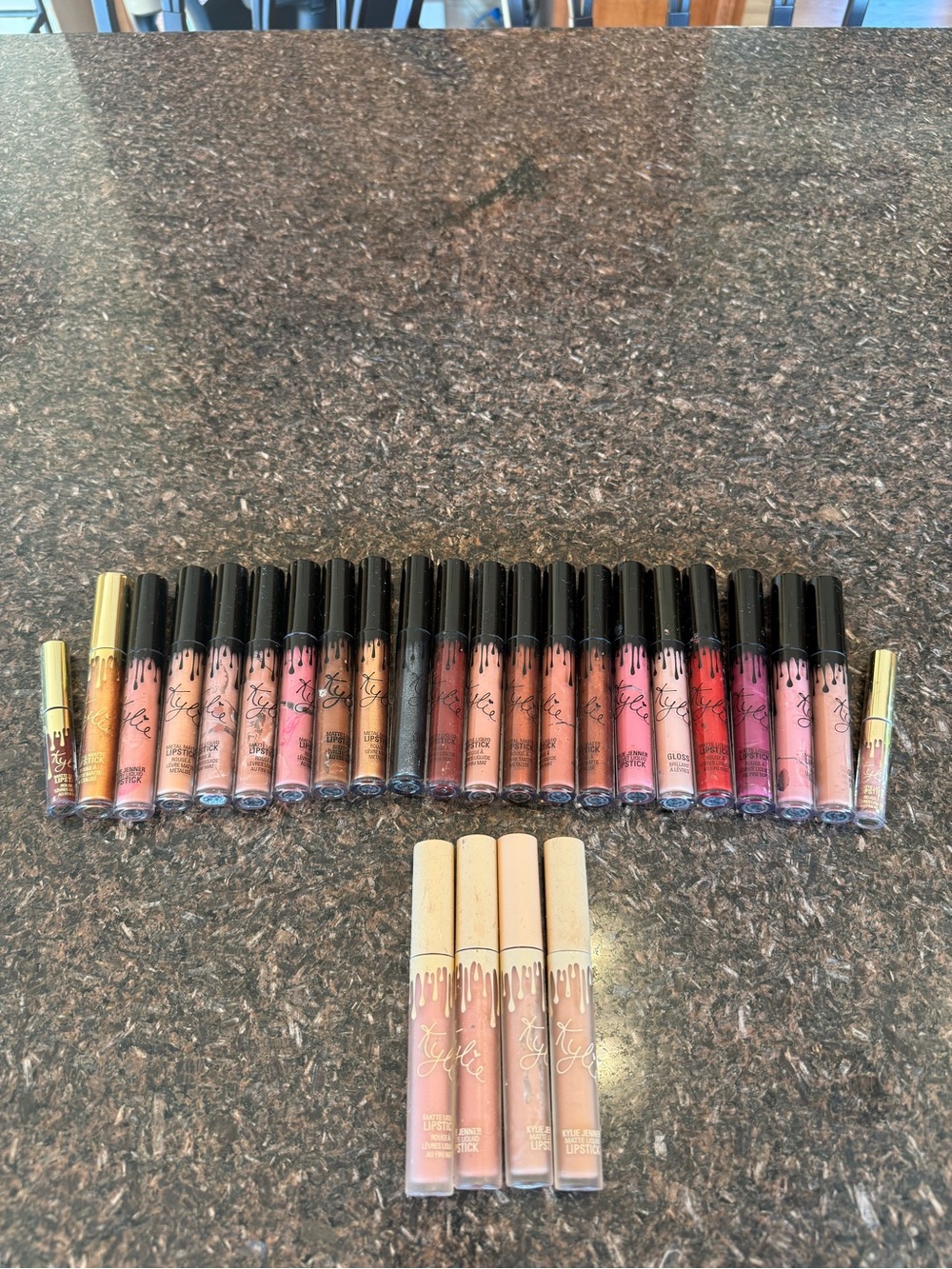 Kylie Cosmetics Lip Kit Set - Assorted Nude to Pink Liquid Lipsticks